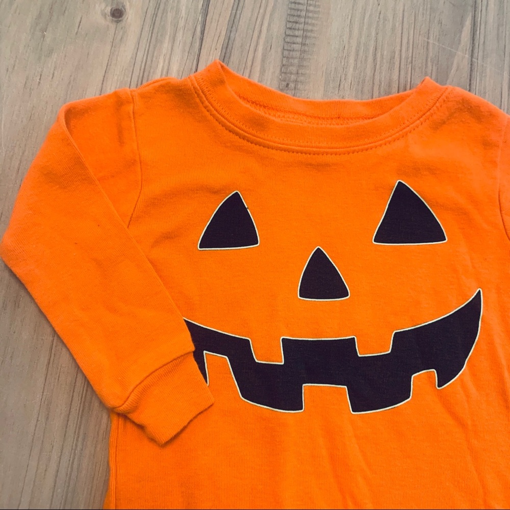 Baby Gap | Orange Jack-O-Lantern Pajama Set - Picture 2 of 6